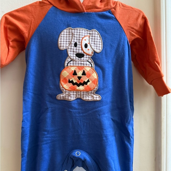 New Trick or Treat Puppy Halloween Hooded Romper - Picture 7 of 9